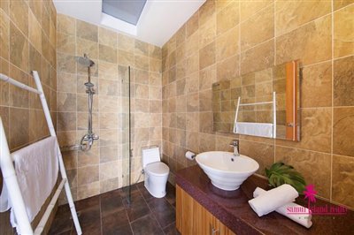 Bang-Rak-3-Bedroom-Villas-For-Sale-Shower