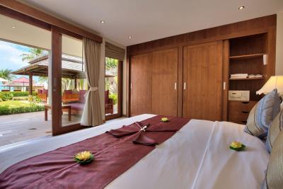 Koh-Samui-Beachfront-Property-Bedroom-4