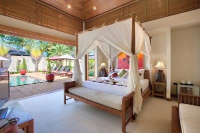 Koh-Samui-Beachfront-Property-Bedroom-3