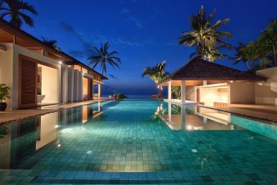 Koh-Samui-Beachfront-Property-Pool-Night