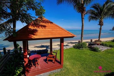 Lipa-noi-beachfront-villa-for-sale-samui-sala
