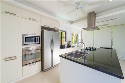 White-Stone-Villa-Ko-Samui-Kitchen