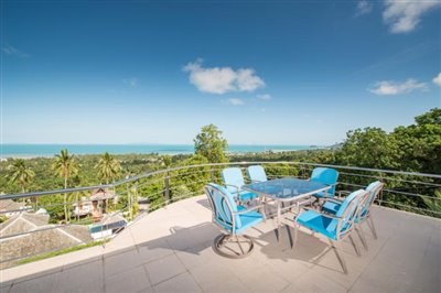 White-Stone-Villa-Ko-Samui-Balcony