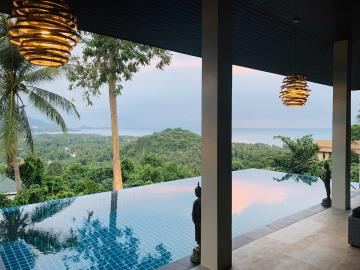 South-Coast-Sea-View-Property-Pool