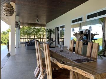 South-Coast-Sea-View-Property-Covered-Terrace