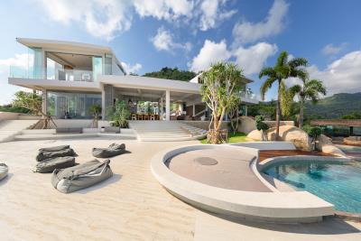 Ko-Samui-Luxury-living-At-Its-Best-Pool-Deck