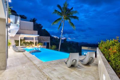 Sea-View-Luxury-Property-Pool-Night