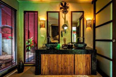 Bali-Villa-Bathroom