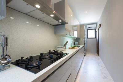 Sea-Renity-Samui-Chef-Kitchen