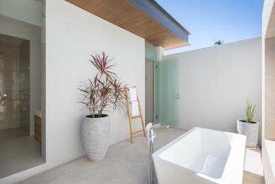 Sea-Renity-Samui-Master-Bathtub