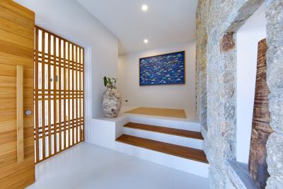Luxury-Villa-Samui-Entrance