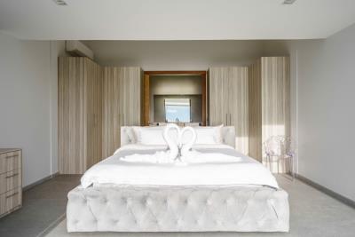 Samui-Sea-View-Property-Bedroom-3