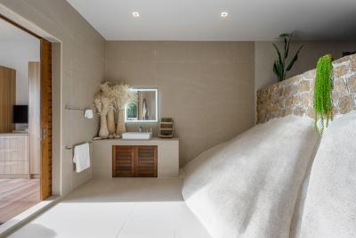 Samui-Sea-View-Property-Bathroom