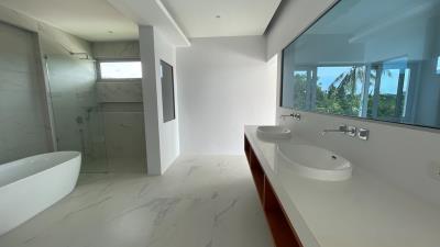 Samui-Sea-View-Pool-Villa-Master-Bathroom