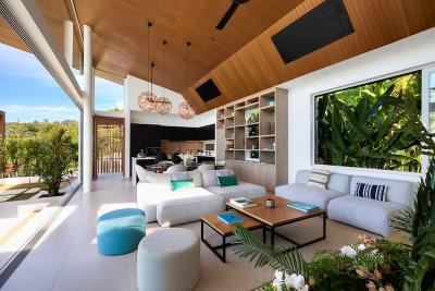 Pacific-Palisade-Villa-Palms-Open-Living