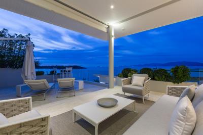 Villa-Som-Beachfront-Property-Bedroom-1-Terrace-Night