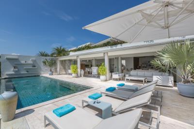 Villa-Som-Beachfront-Property-Sun-Loungers