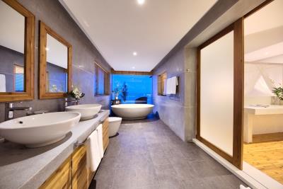 Luxury-Koh-Samui-Property-Bathroom-3