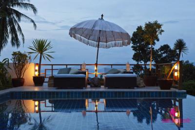 baan-sait-tan-villa-for-sale-koh-samui-pool-terrace