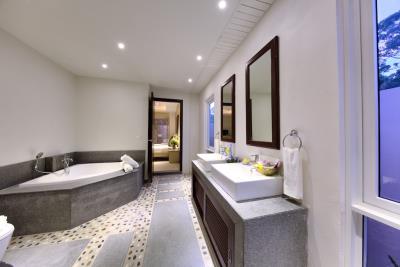 Beachside-Property-Koh-Samui-Bathroom-2