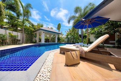 Beachside-Property-Koh-Samui-Sun-Loungers