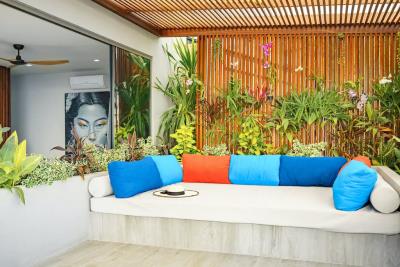 Chaweng-Noi-Property-Samui-Sala-Seating