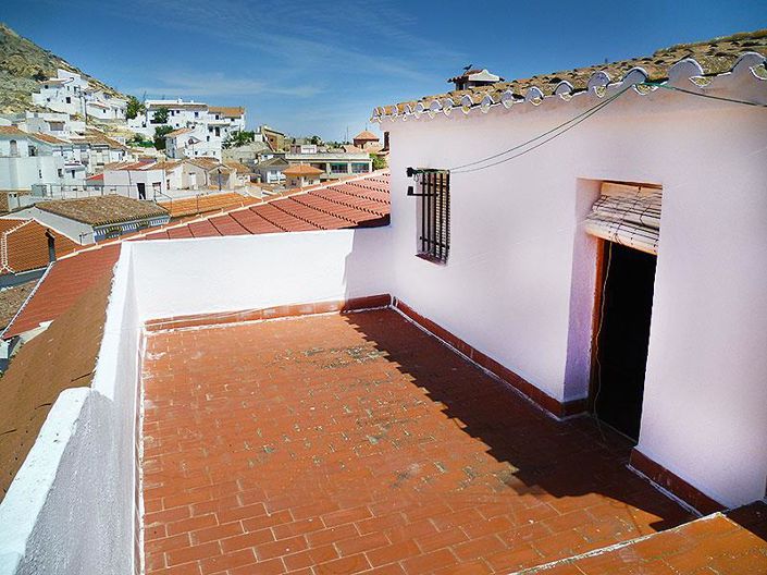 Image No.11-3 Bed Village House for sale