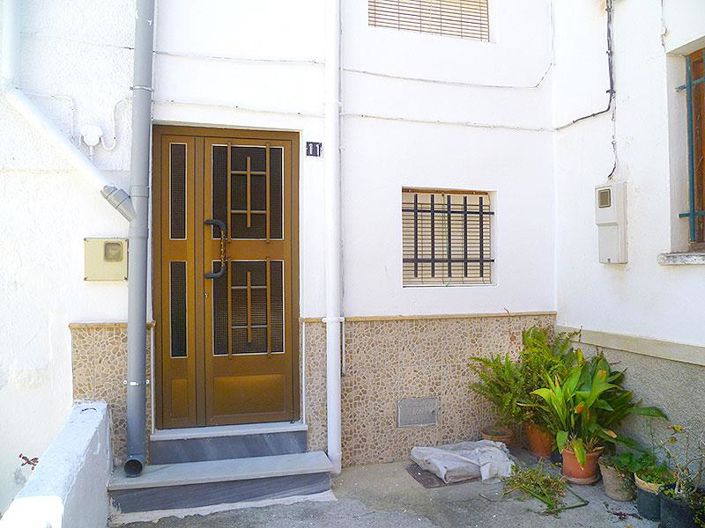 Image No.21-3 Bed Village House for sale