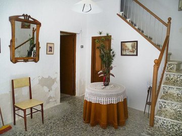 6371987677