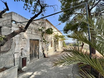 Casa y Campo - the property finders most sold property