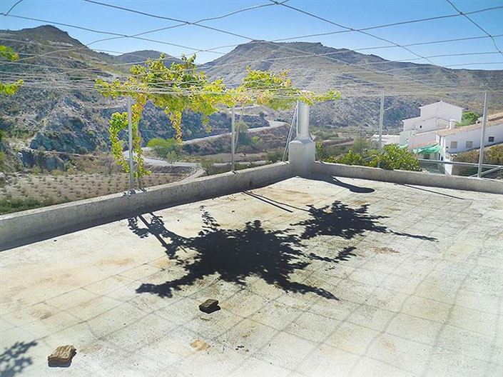 Image No.28-3 Bed Country House for sale