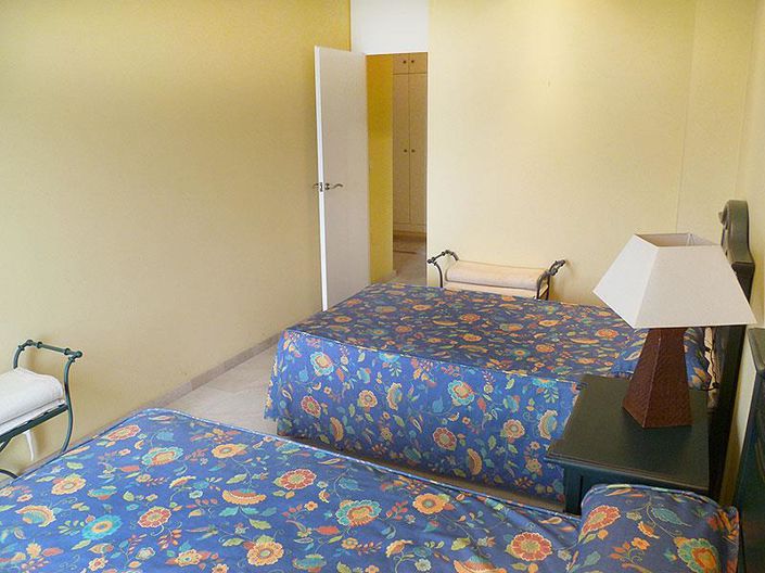 Image No.10-3 Bed Duplex for sale