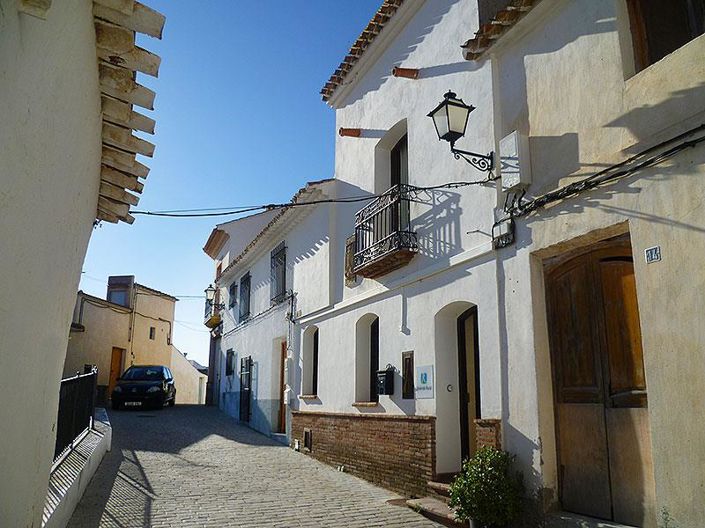 Image No.1-3 Bed Village House for sale
