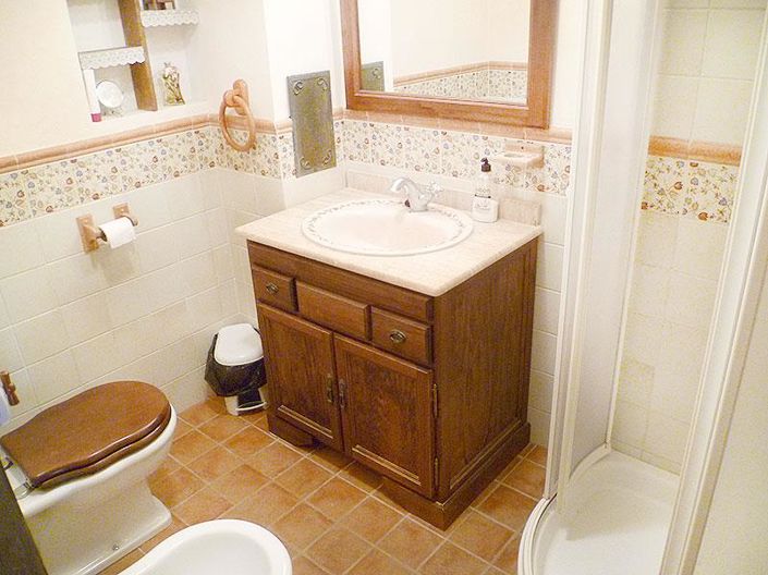 Image No.19-3 Bed Village House for sale