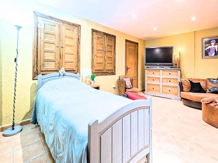 Image No.16-5 Bed Villa for sale