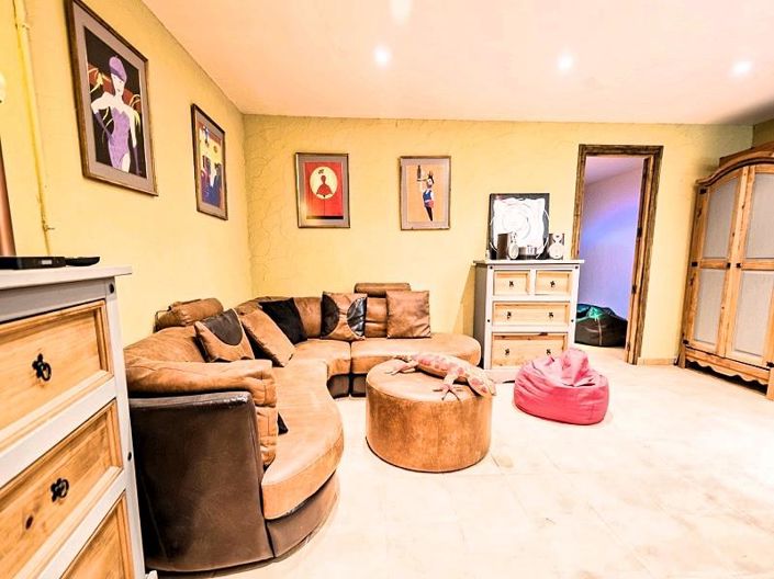 Image No.17-5 Bed Villa for sale