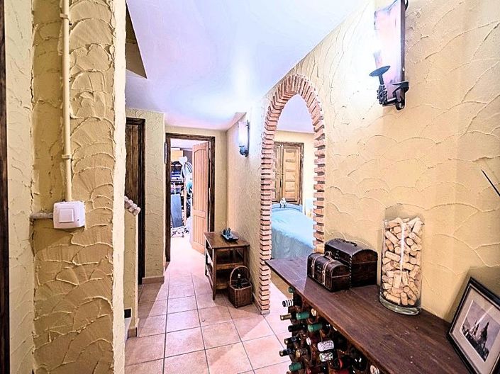 Image No.22-5 Bed Villa for sale