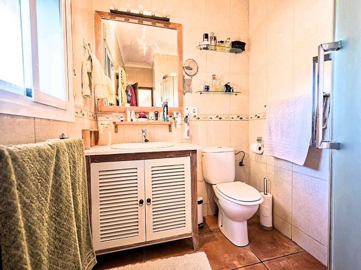 Image No.40-5 Bed Villa for sale