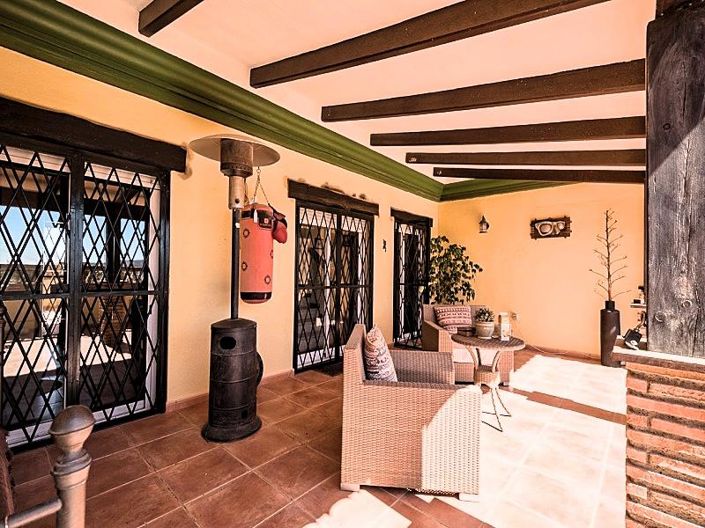 Image No.42-5 Bed Villa for sale