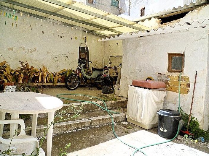 Image No.17-8 Bed Village House for sale