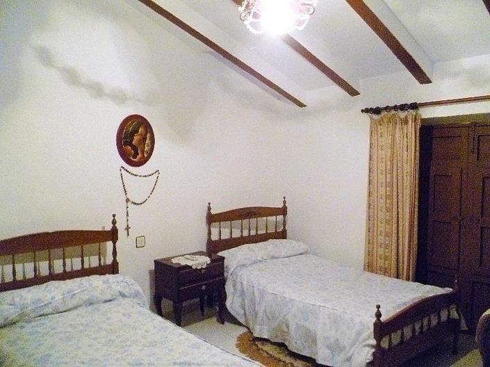 Image No.25-8 Bed Village House for sale