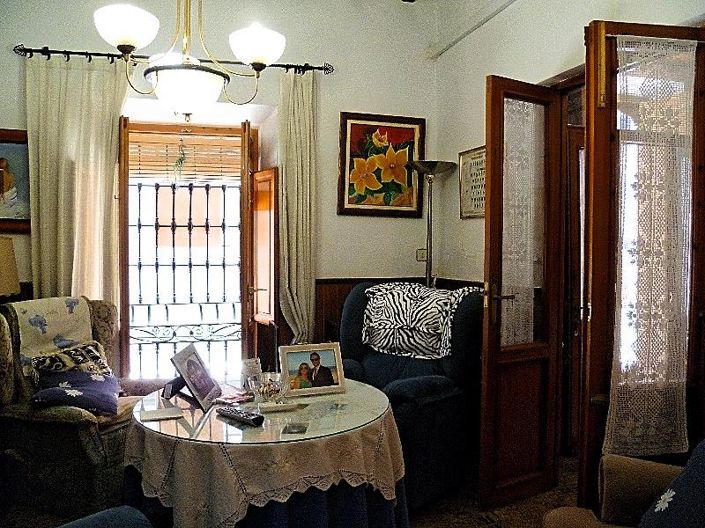 Image No.6-8 Bed Village House for sale