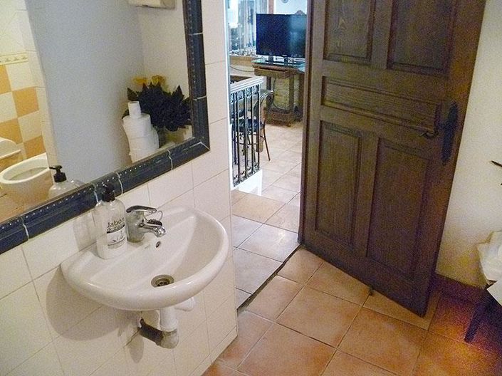 Image No.46-1 Bed Property for sale