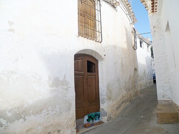 Image No.5-8 Bed Townhouse for sale