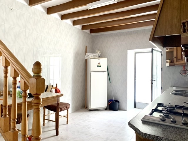 Image No.14-4 Bed Townhouse for sale