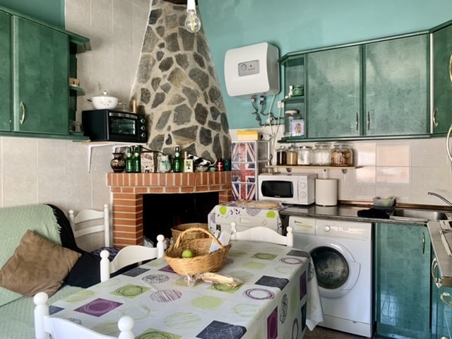 Image No.19-4 Bed Townhouse for sale