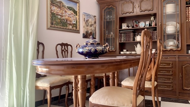 Image No.25-4 Bed Townhouse for sale