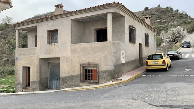 Image No.2-5 Bed Village House for sale