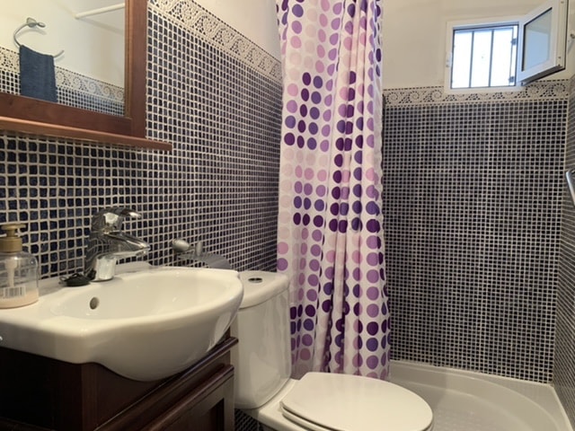 Image No.26-5 Bed Townhouse for sale