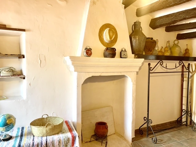 Image No.31-5 Bed Townhouse for sale